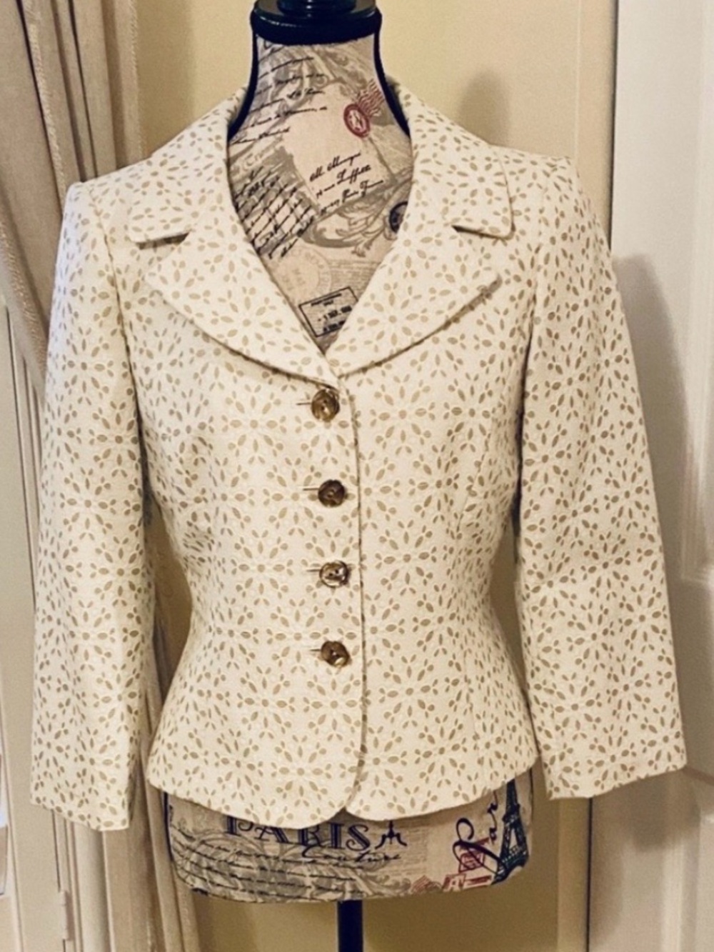 Tahari Arthur S. Levine Petite 4 Cream Gold Jacquard Structured Career Blazer - Picture 5 of 11